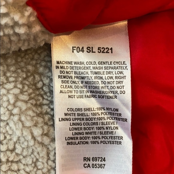 Columbia brand ski/snow coat in red - Picture 12 of 14